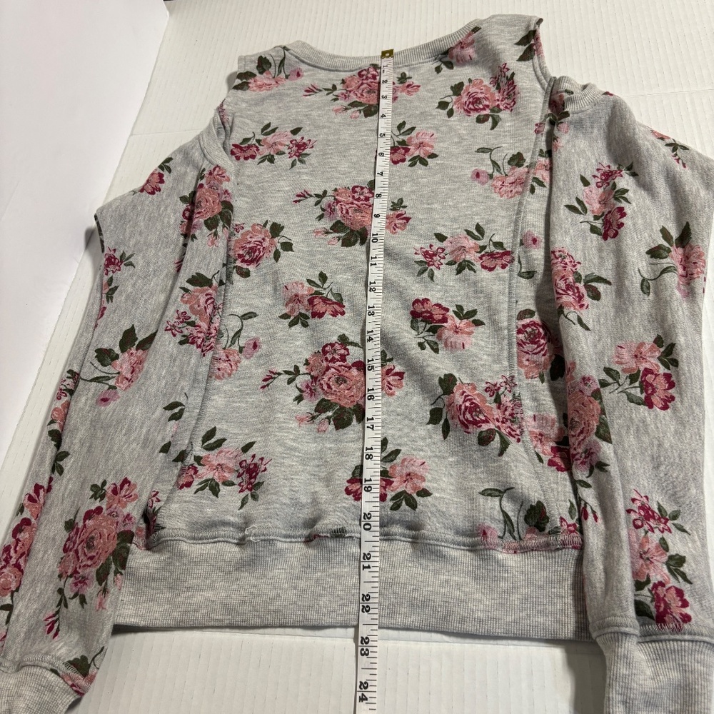 Ultra Flirt Long Sleeve Floral Cold ShoulderTop Size M Juniors - Picture 13 of 15